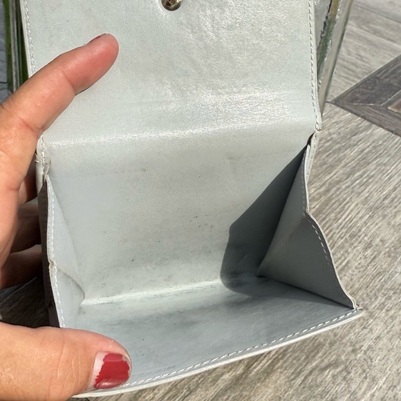 GUC! Louis Vuitton Vermis Metallic Gold Vintage Wallet - Picture 5 of 15